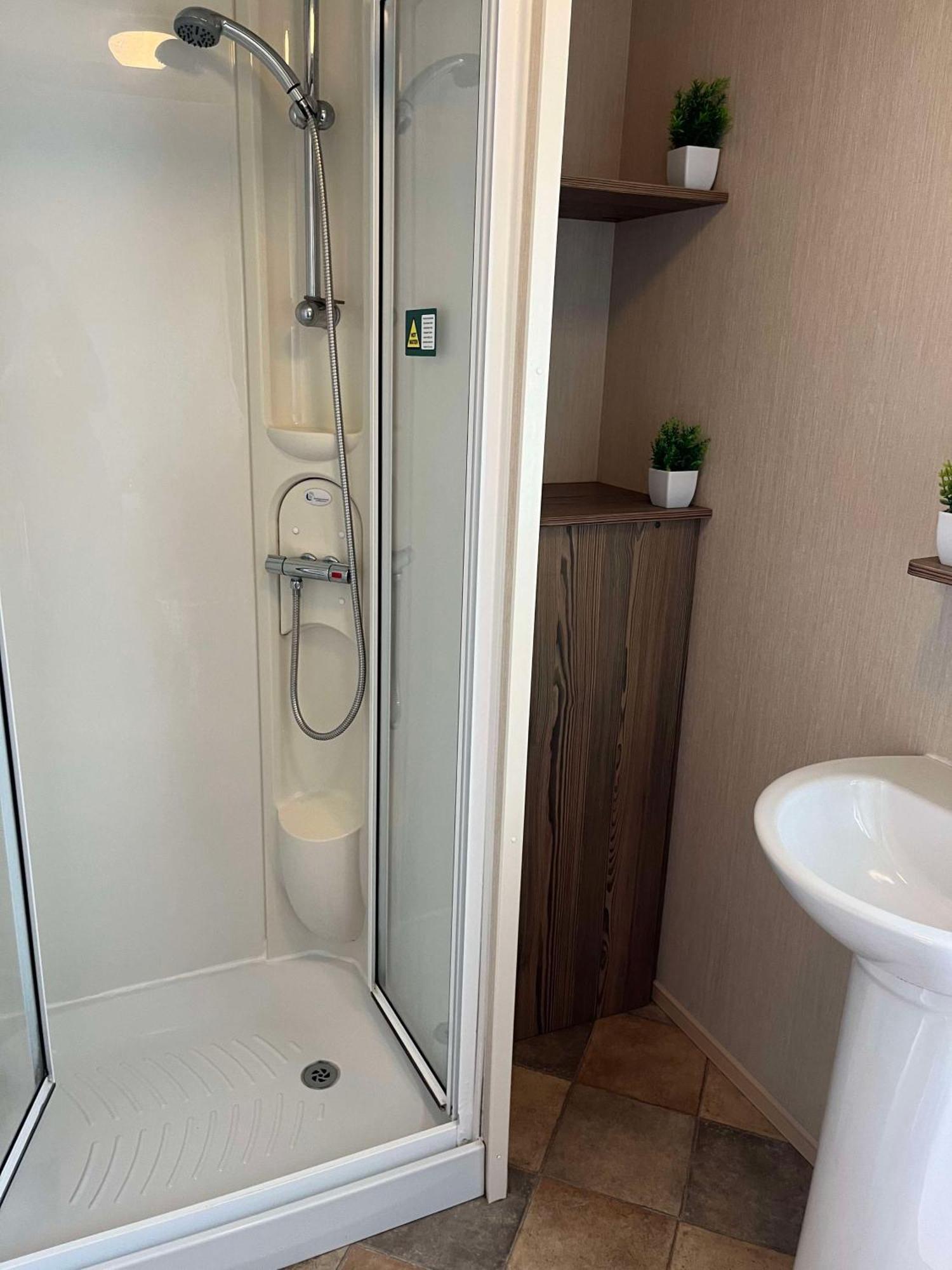 275 - Butlins Skegness, Pet Friendly And Wifi - Meadow Lakes Caravan & Lodge Hire Ingoldmells Eksteriør billede